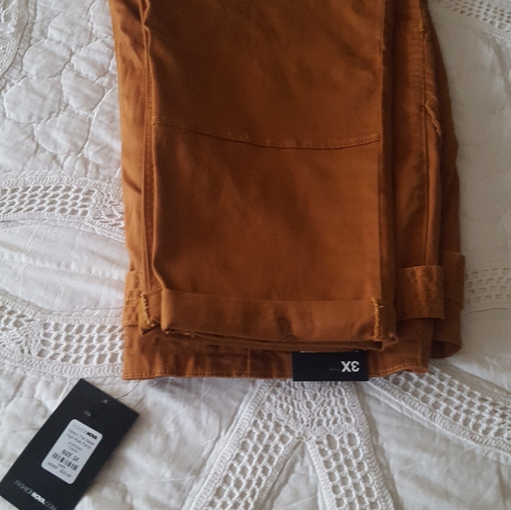 Capri pants - Picture 5 of 5